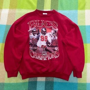 Vintage 90s Tampa Bay Buccaneers Superbowl XXXIV Champions Crewneck